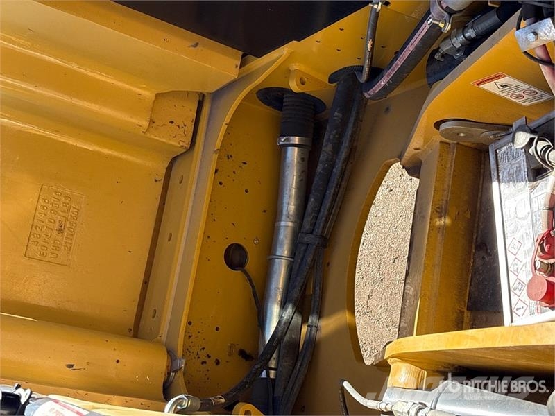 Gradall XL 5200 V Long Reach Tracked Excavator Kāpurķēžu ekskavatori