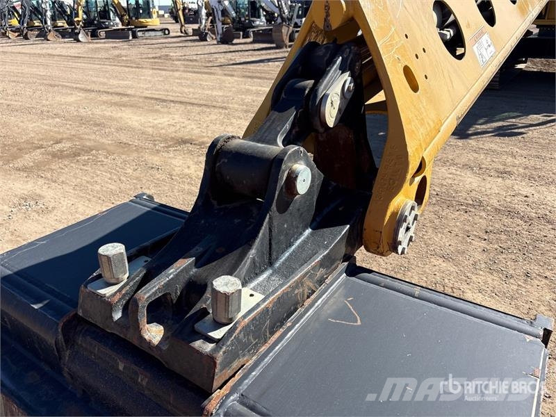 Gradall XL 5200 V Long Reach Tracked Excavator Kāpurķēžu ekskavatori