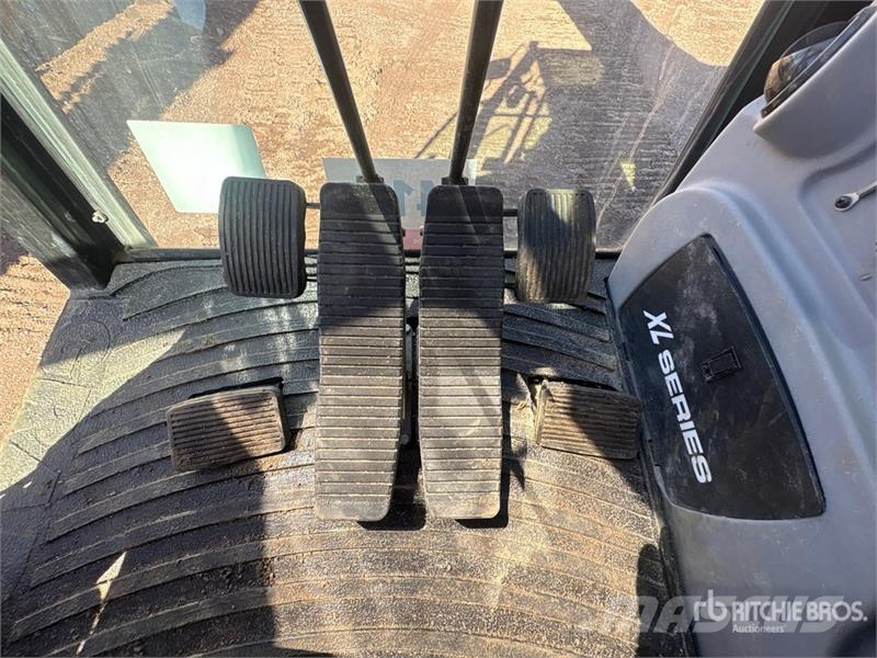 Gradall XL 5200 V Long Reach Tracked Excavator Kāpurķēžu ekskavatori