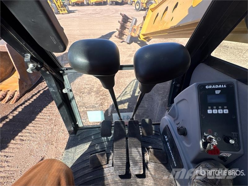 Gradall XL 5200 V Long Reach Tracked Excavator Kāpurķēžu ekskavatori
