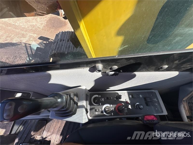 Gradall XL 5200 V Long Reach Tracked Excavator Kāpurķēžu ekskavatori
