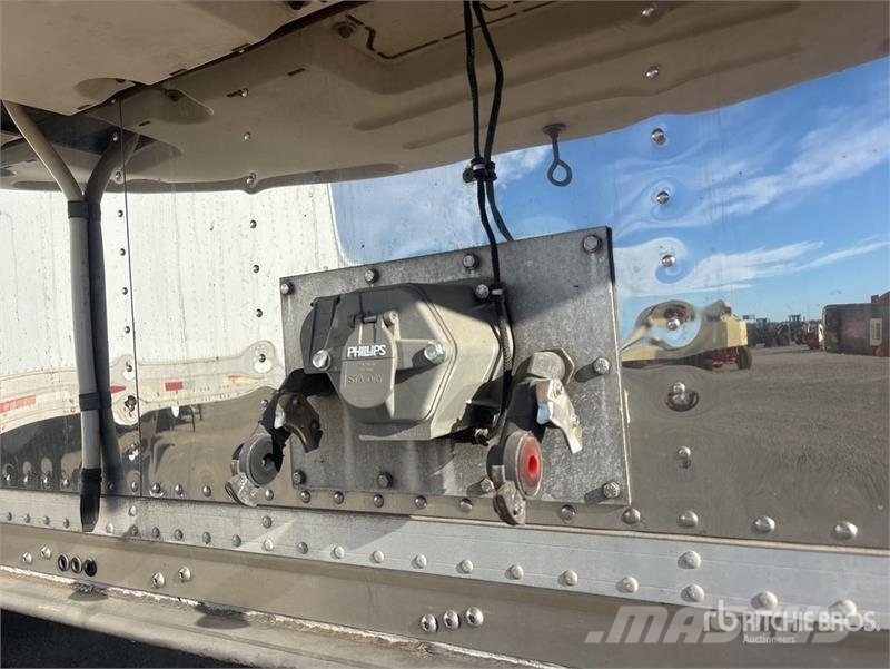 Great Dane 48 ft x 96 in T/A Refrigerated Trailer Piekabes ar temperatūras kontroli