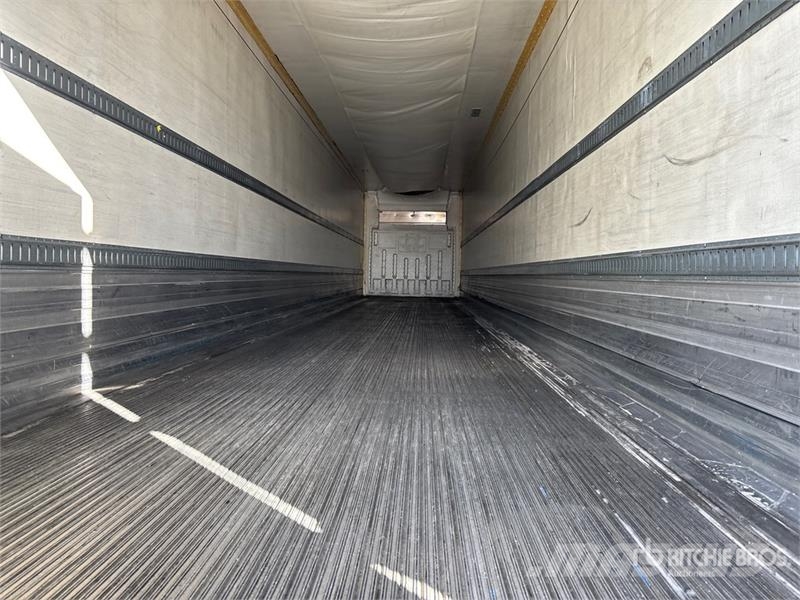 Great Dane 50 ft x 102 in T/A Refrigerated Trailer Piekabes ar temperatūras kontroli