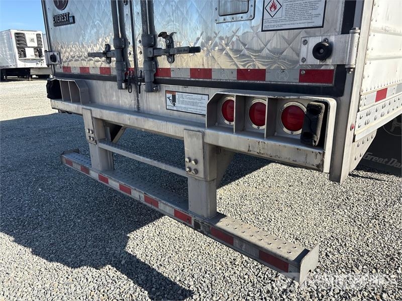 Great Dane 53 ft x 102 in T/A Refrigerated Trailer Frysetrailer Semi