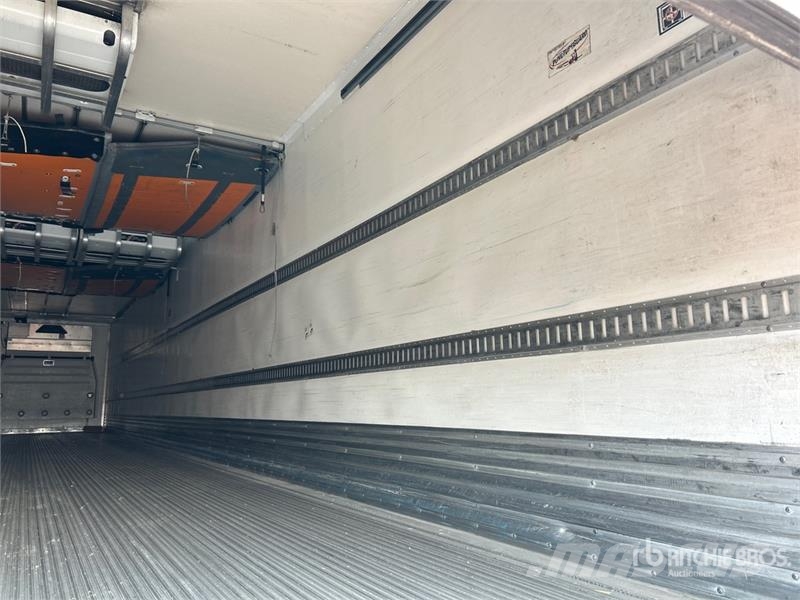 Great Dane ESS-1119-12053 53 ft x 102 in T/A Multi -Temp Refr Piekabes ar temperatūras kontroli