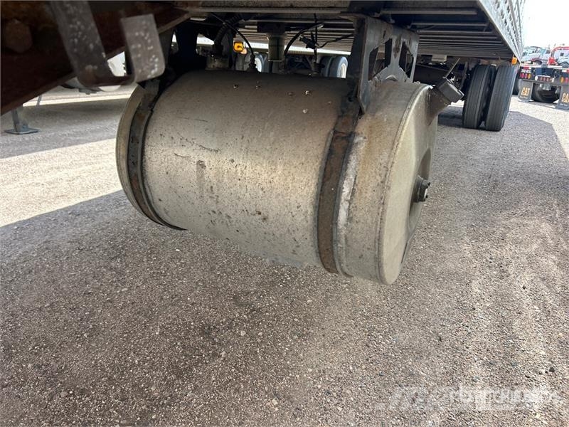 Great Dane ESS-1119-12053 53 ft x 102 in T/A Multi -Temp Refr 冷凍冷蔵トレーラー