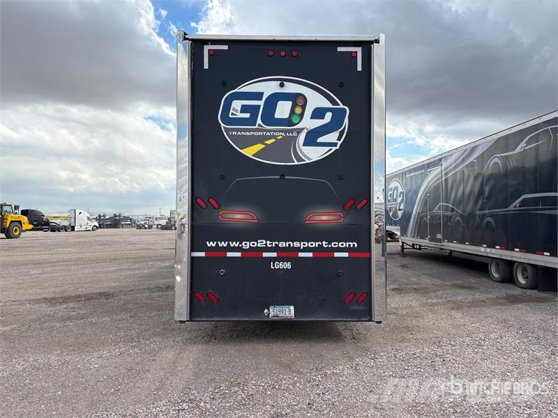 Great Dane T/A 6 Car Enclosed Car Carrier Trailer Напівпричепи колесного транспортного засобу