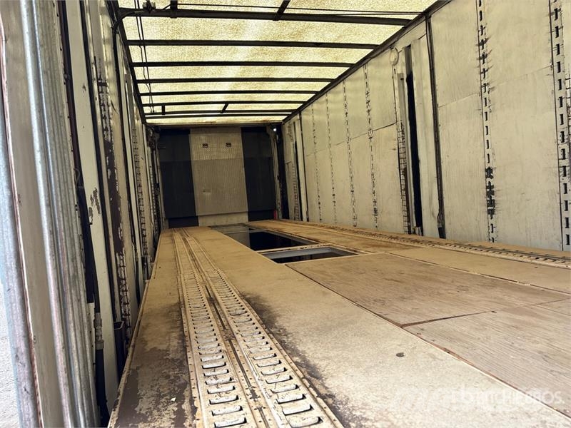 Great Dane T/A 6 Car Enclosed Car Carrier Trailer Напівпричепи колесного транспортного засобу