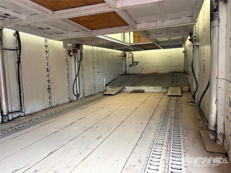 Great Dane T/A 6 Car Enclosed Car Carrier Trailer Напівпричепи колесного транспортного засобу