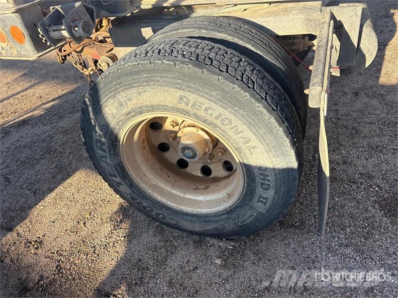 Great Lakes Mountain 18 ft Dog Turntable Pup Log Trailer مقطورات أشجار