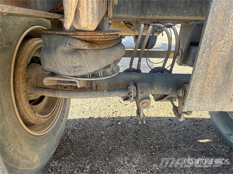 Great Lakes Mountain 18 ft Dog Turntable Pup Log Trailer مقطورات أشجار