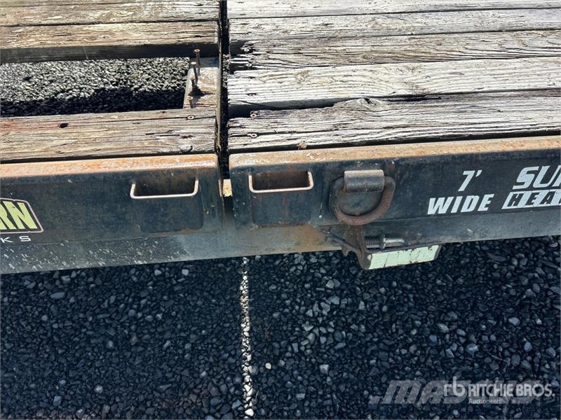 Great Northern 20 ft T/A Tilt Deck Trailer Низькорамні причепи