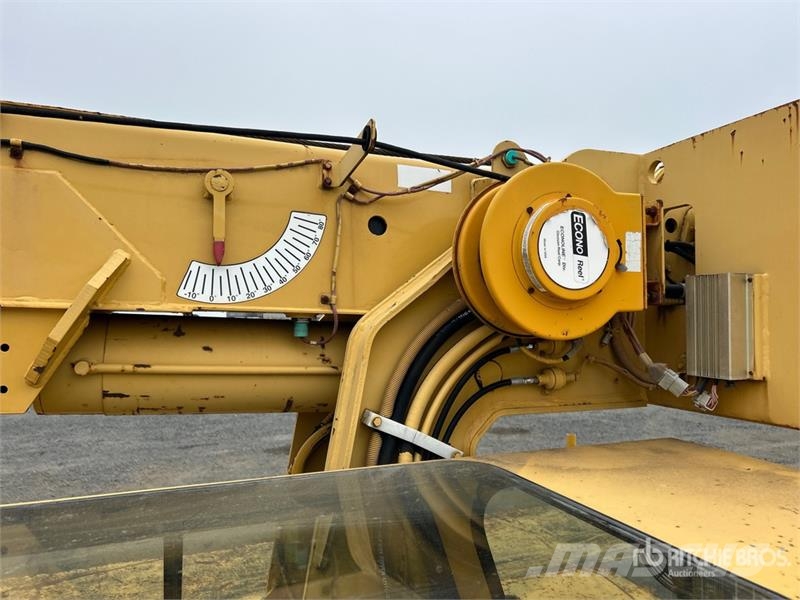 Grove YB4408 17000 lb 4x4x4 Carry Deck Crane Outras máquinas de elevação
