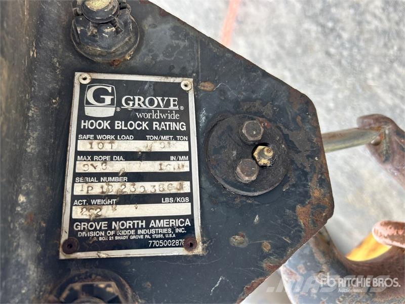 Grove YB4408 17000 lb 4x4x4 Carry Deck Crane Outras máquinas de elevação