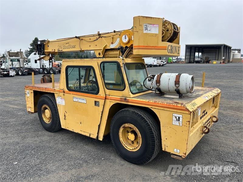 Grove YB4408 17000 lb 4x4x4 Carry Deck Crane Outras máquinas de elevação