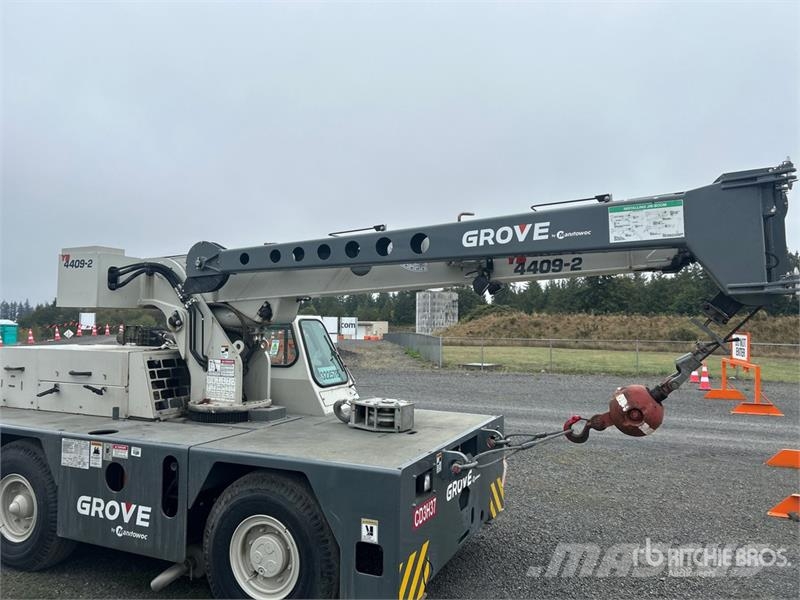 Grove YB4409-2 18000 lb 4x4 Carry Deck Crane Egyéb daruk