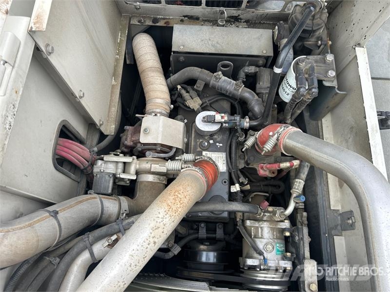 Grove YB4409-2 18000 lb 4x4 Carry Deck Crane Egyéb daruk