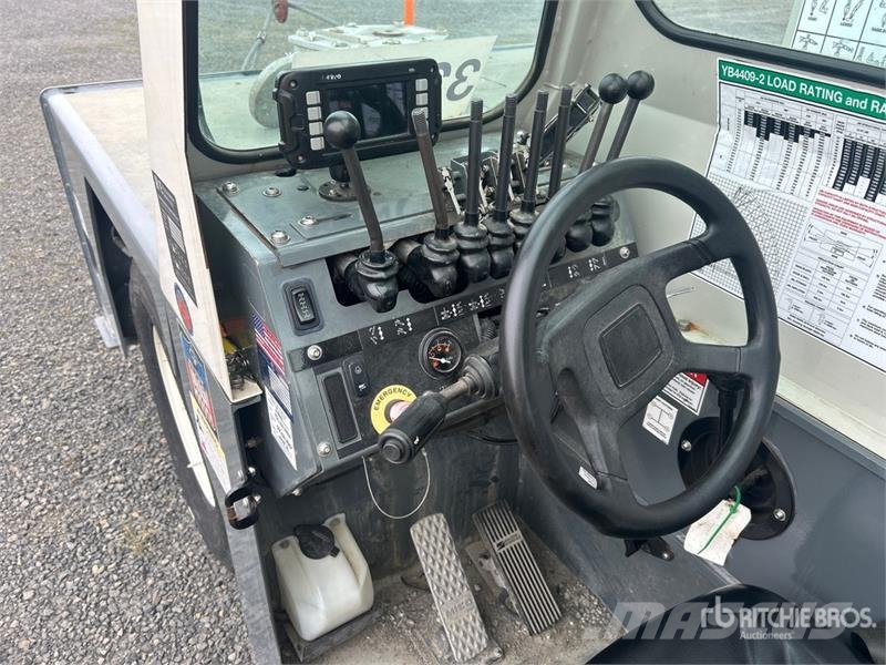 Grove YB4409-2 18000 lb 4x4 Carry Deck Crane Egyéb daruk