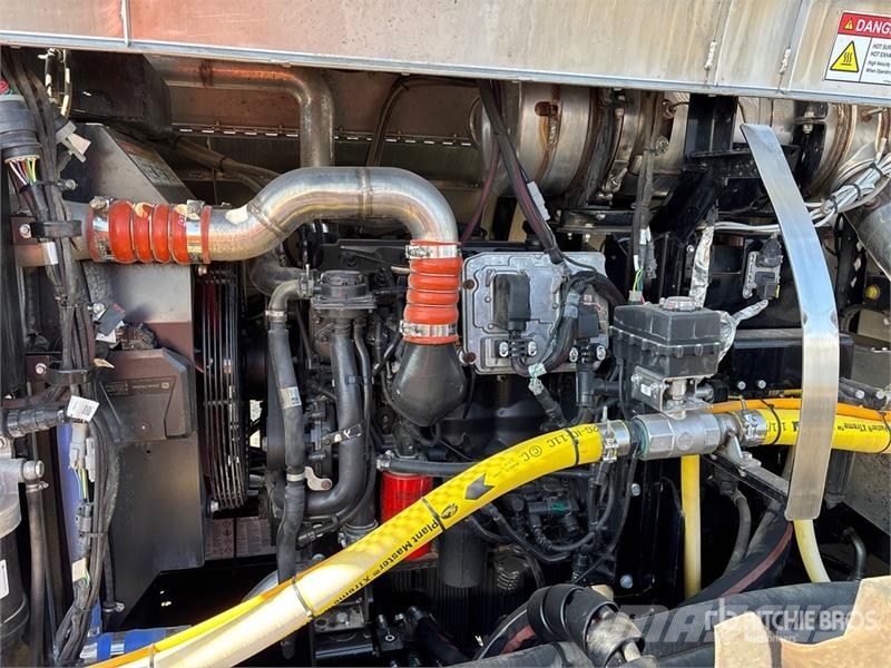 GUSS 600 gal 22 ft x 8 ft 4x4 Hydraulic Autonomous Lauksaimniecība- Citi