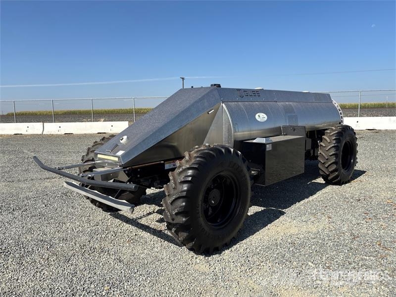 GUSS 600 gal 22 ft x 8 ft 4x4 Hydraulic Autonomous Lauksaimniecība- Citi