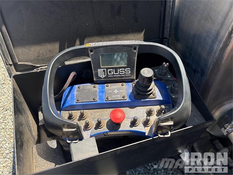 GUSS 600 gal 22 ft x 8 ft 4x4 Hydraulic Autonomous Lauksaimniecība- Citi