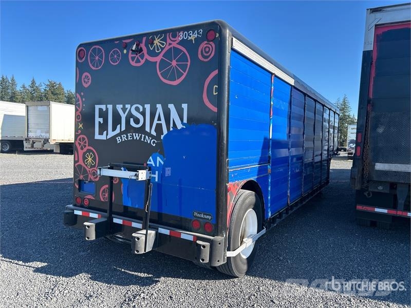 Hackney 16 Bay S/A Beverage Trailer شاحنات أخرى