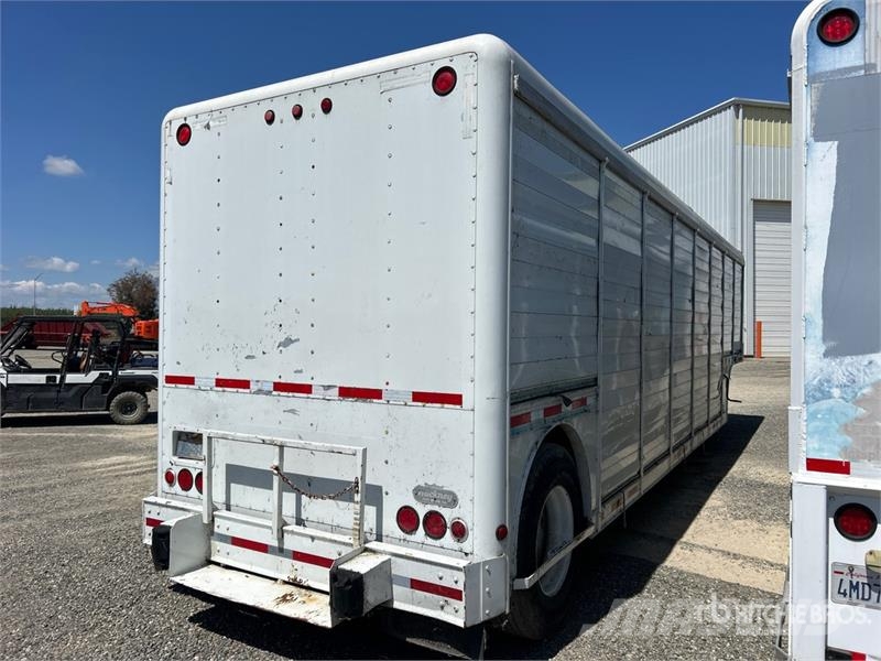 Hackney 16 Bay S/A Beverage Trailer Kita