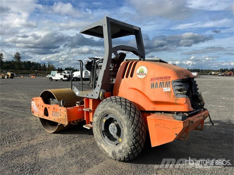 Hamm 3307 Smooth Drum Compactor Valjci sa jednim bubnjem