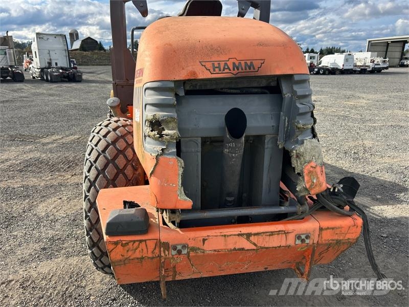 Hamm 3307 Smooth Drum Compactor Valjci sa jednim bubnjem
