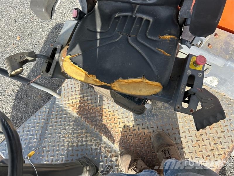 Hamm 3307 Smooth Drum Compactor Valjci sa jednim bubnjem