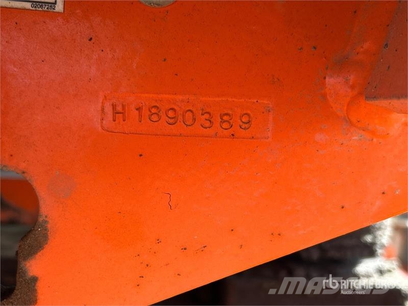 Hamm 3307 Smooth Drum Compactor Valjci sa jednim bubnjem