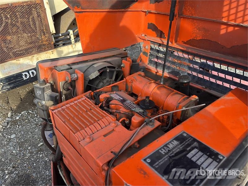 Hamm HD12 Double Drum Roller مداحل ثنائية الاسطوانة