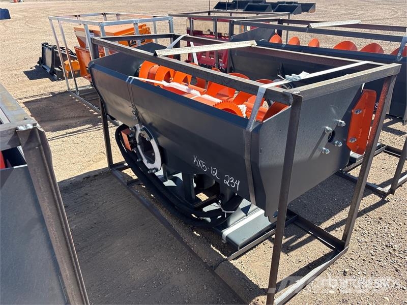 Handy HNSB72 72 in Skid Steer Snowblower (Unused) Lançadores de neve