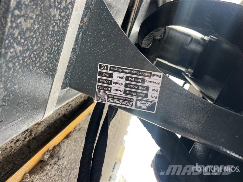 Handy HNSB72 72 in Skid Steer Snowblower (Unused) Sneeuwblazers