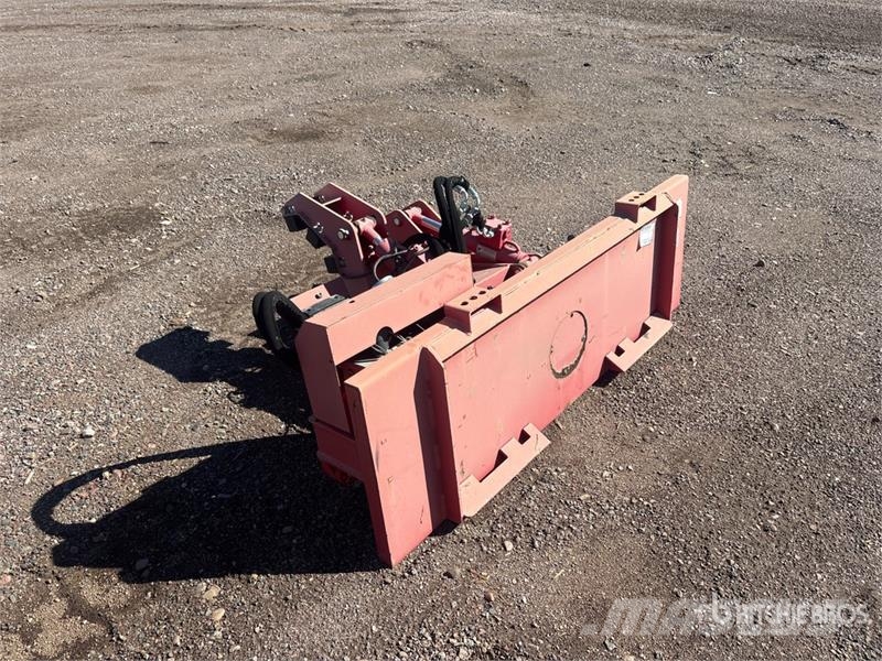 Handy HSRC12 Skid Steer Pole Setter Grapple (Unused) Αρπάγες
