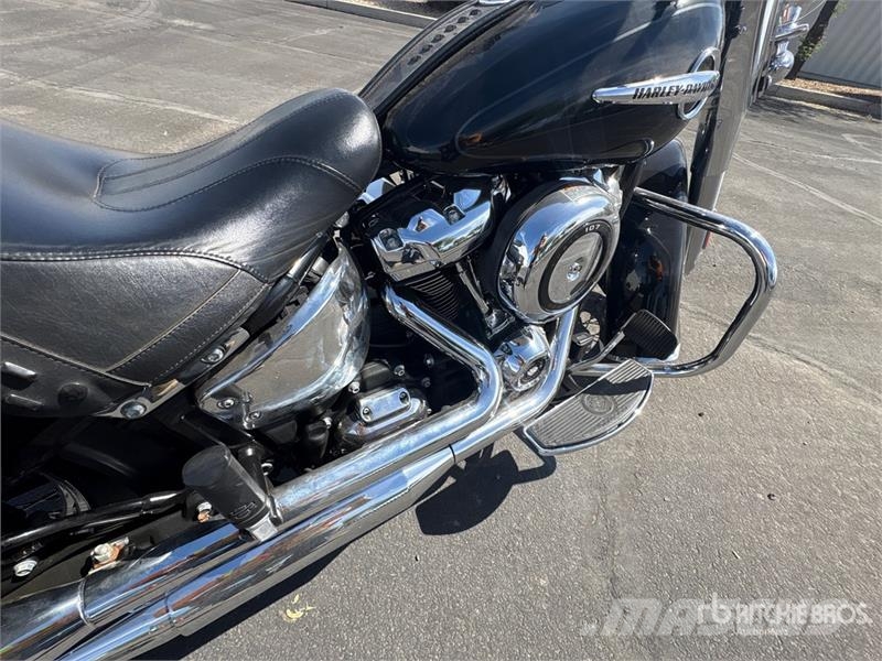 Harley-Davidson FLHTCU Automašīnas
