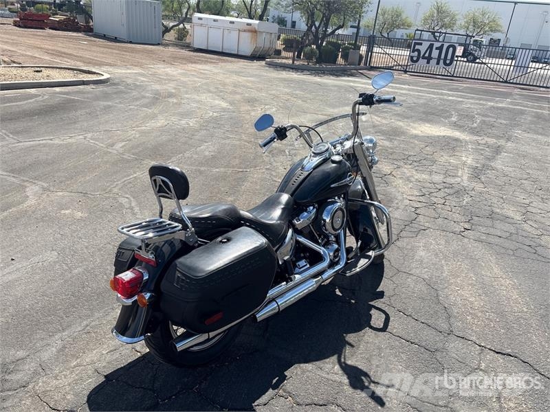 Harley-Davidson FLHTCU Automašīnas