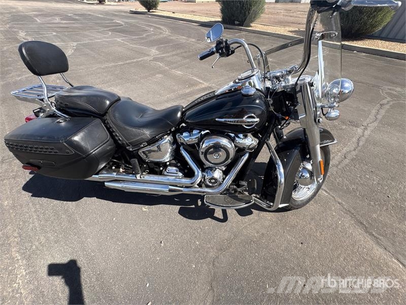 Harley-Davidson FLHTCU Automašīnas