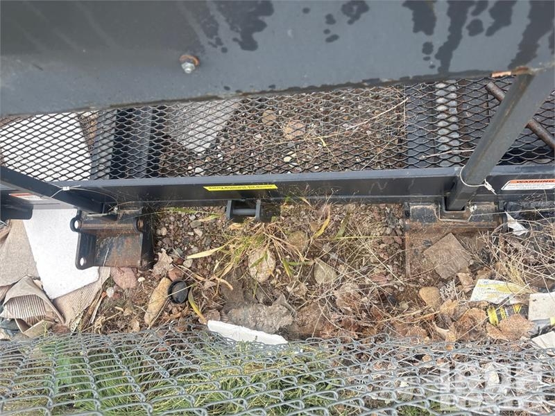 Haugen MWP4X116 114.5 in 1000 lb Personnel Basket 垂直昇降型リフト