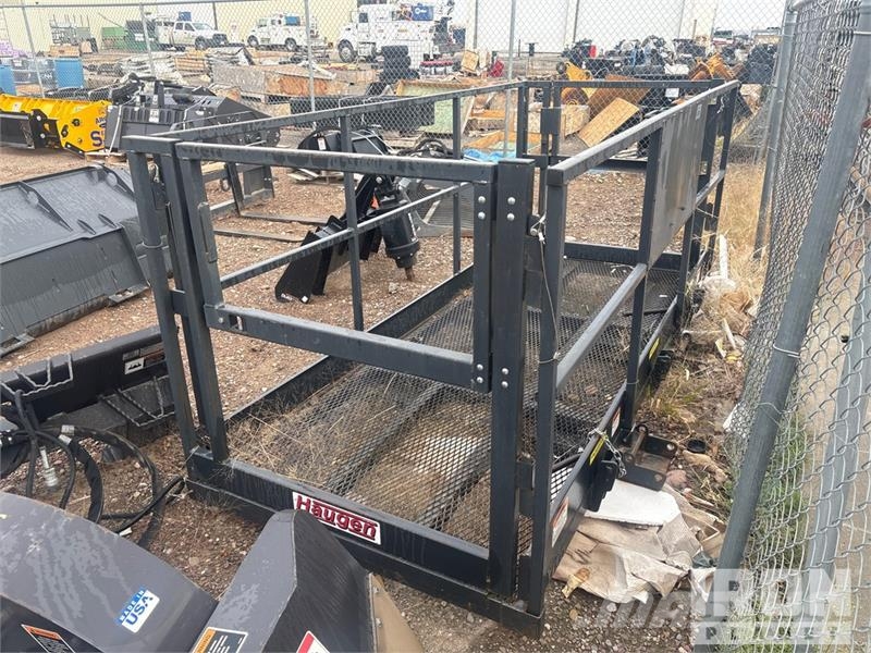 Haugen MWP4X116 114.5 in 1000 lb Personnel Basket 垂直昇降型リフト