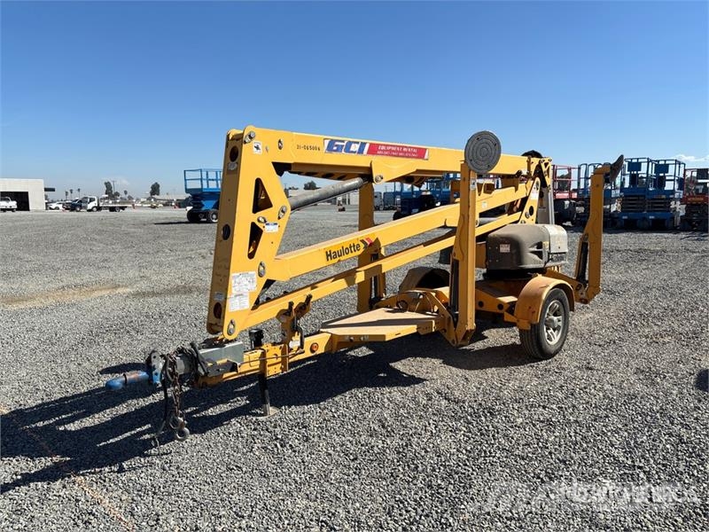 Haulotte 4527A Towable Lift (Inoperable) Pótkocsira szerelt emelők és állványok