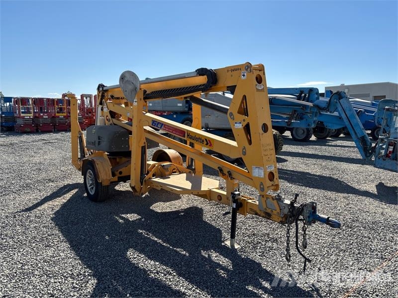 Haulotte 4527A Towable Lift (Inoperable) Pótkocsira szerelt emelők és állványok