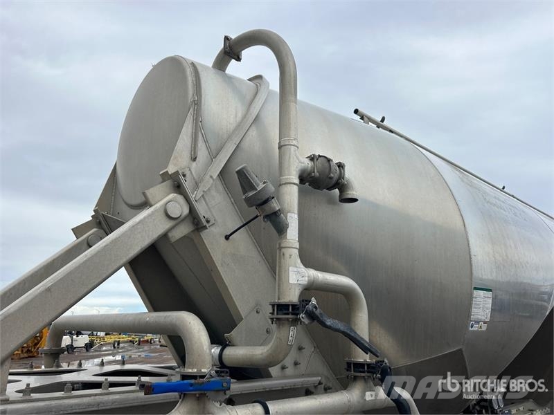 Heil 1040 cft T/A Pneumatic Bulk Trailer Citas piekabes