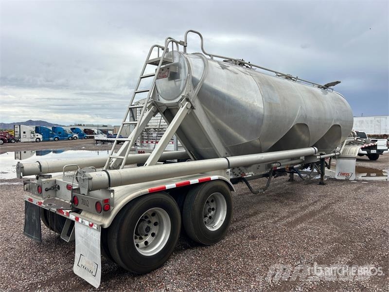 Heil 1040 cft T/A Pneumatic Bulk Trailer Citas piekabes