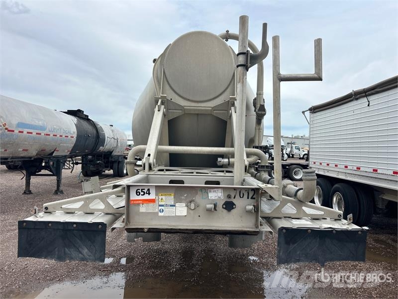 Heil 1040 cft T/A Pneumatic Bulk Trailer Citas piekabes