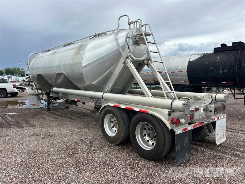 Heil 1040 cft T/A Pneumatic Bulk Trailer Citas piekabes