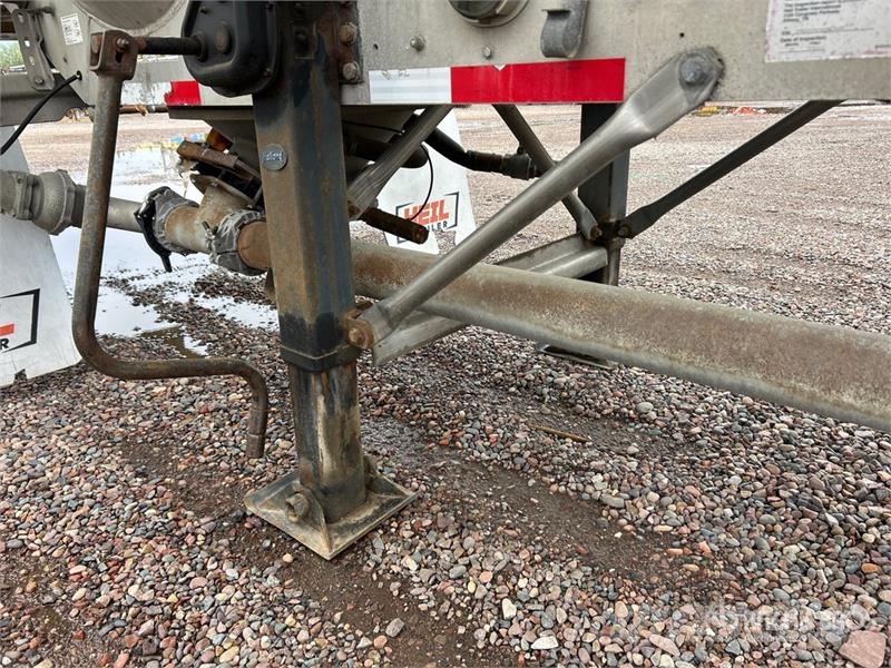 Heil 1040 cft T/A Pneumatic Bulk Trailer Citas piekabes