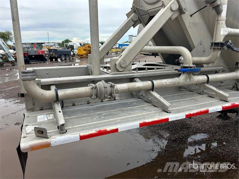 Heil 1040 cft T/A Pneumatic Bulk Trailer Citas piekabes