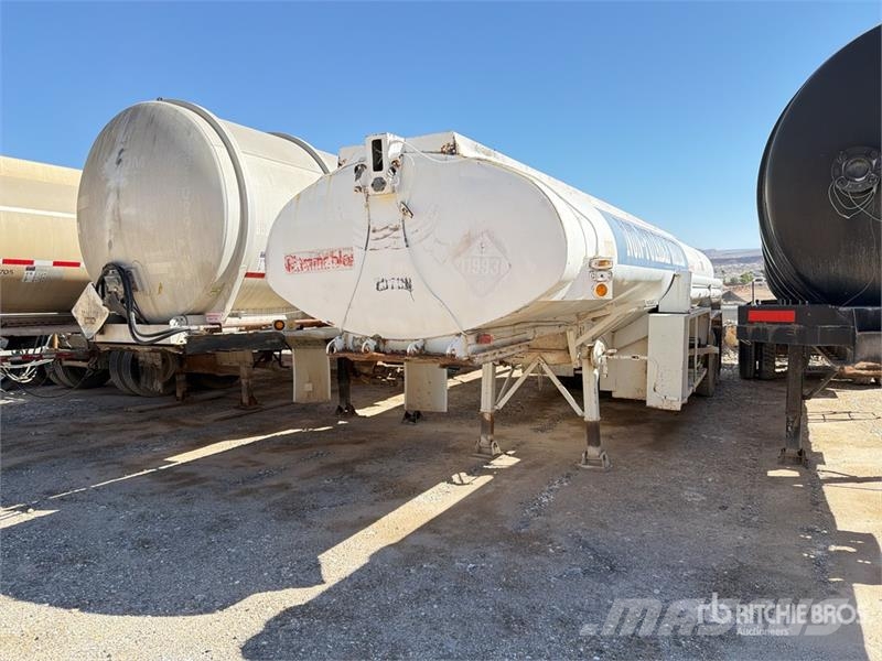 Heil 8000 gal T/A Tanker Trailer 罐體拖車
