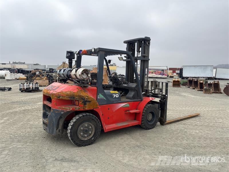 Heli CPYD70-KUG 14665 lb Pneumatic Tire Forklift Övriga motviktstruckar